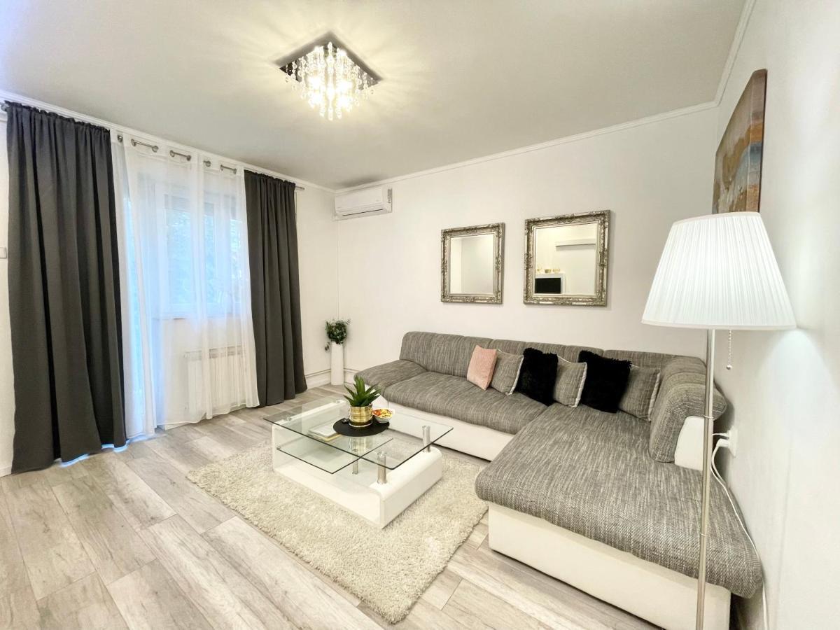 Apartment "Mimoza 1" Self Check-In, Self Check-Out Otočac Dış mekan fotoğraf