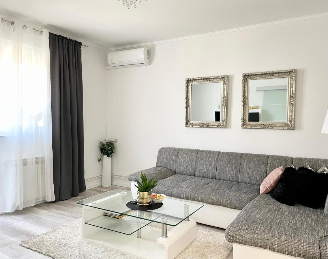 Apartment "Mimoza 1" Self Check-In, Self Check-Out Otočac Dış mekan fotoğraf